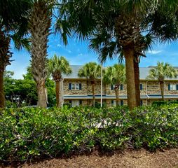 206 Double Eagle Dr. H 1, Surfside Beach, SC 29575