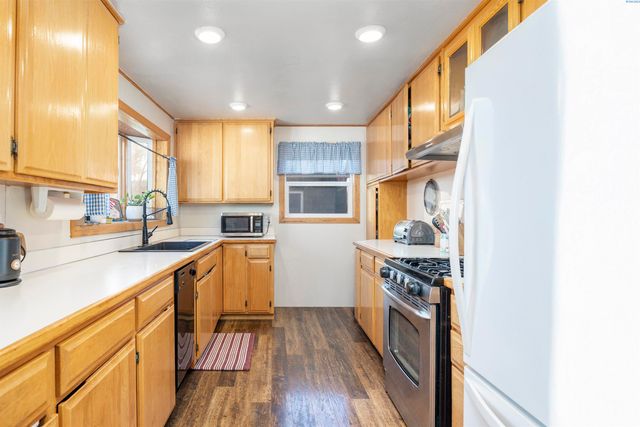 59202 N River Road, Benton City, WA 99320