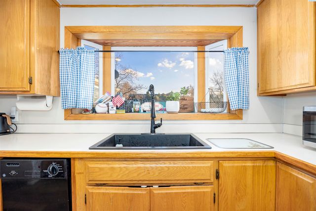 59202 N River Road, Benton City, WA 99320