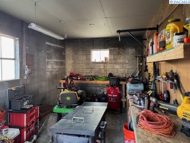 59202 N River Road, Benton City, WA 99320