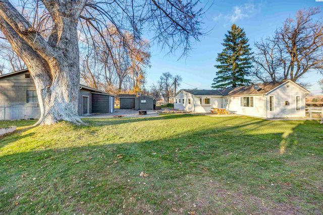 59202 N River Road, Benton City, WA 99320