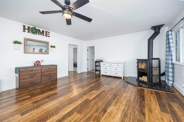 59202 N River Road, Benton City, WA 99320