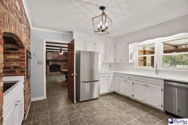 109 Mason Dr, Cheraw, SC 29520