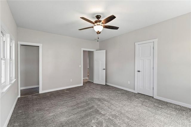 2118 South Street, Lexington, MO 64067