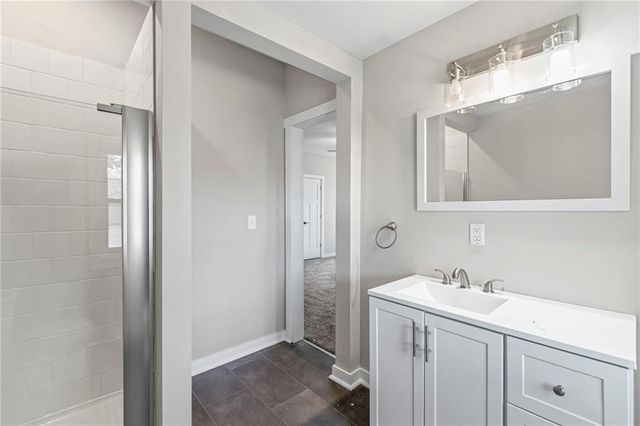 2118 South Street, Lexington, MO 64067