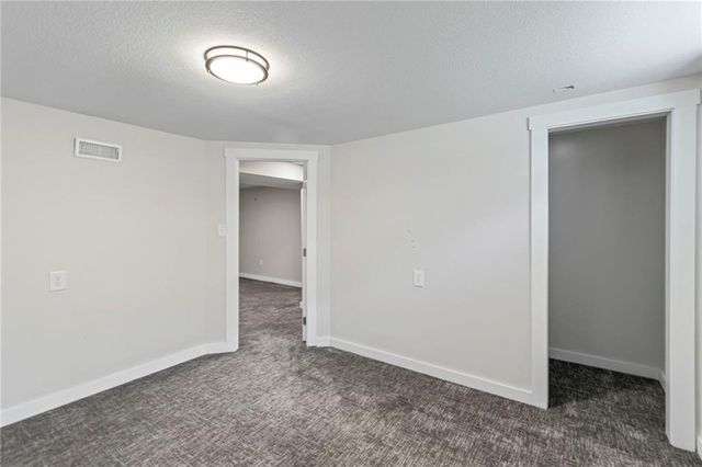 2118 South Street, Lexington, MO 64067