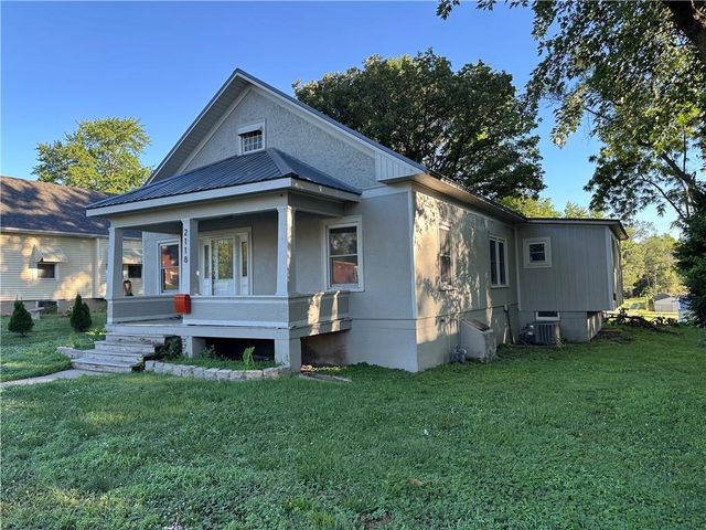 2118 South Street, Lexington, MO 64067