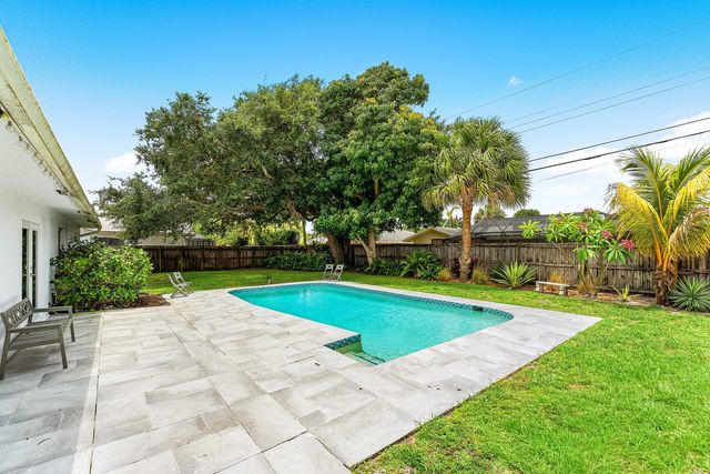 581 NW 13th Drive, Boca Raton, FL 33486