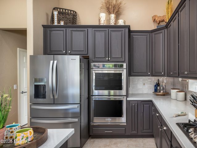 13828 N Topflite Drive, Oro Valley, AZ 85755