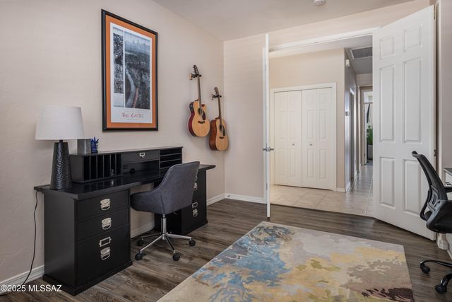 13828 N Topflite Drive, Oro Valley, AZ 85755