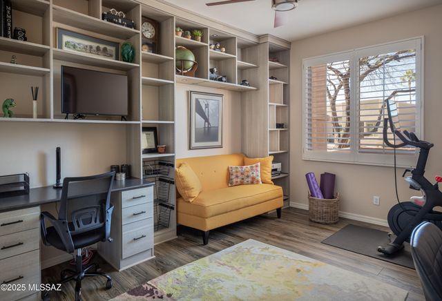 13828 N Topflite Drive, Oro Valley, AZ 85755