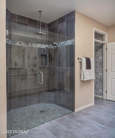 13828 N Topflite Drive, Oro Valley, AZ 85755