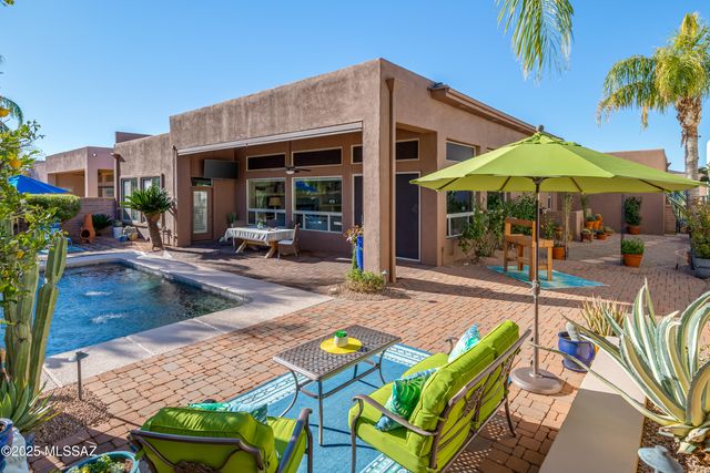 13828 N Topflite Drive, Oro Valley, AZ 85755