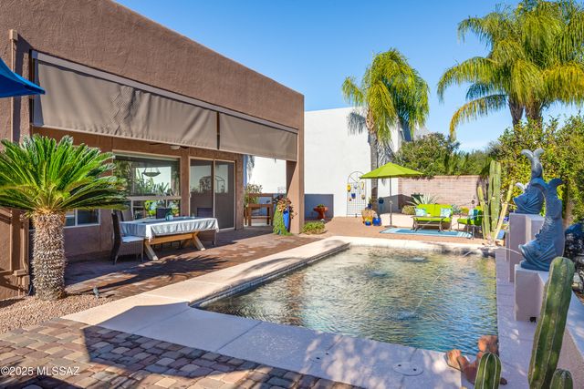 13828 N Topflite Drive, Oro Valley, AZ 85755