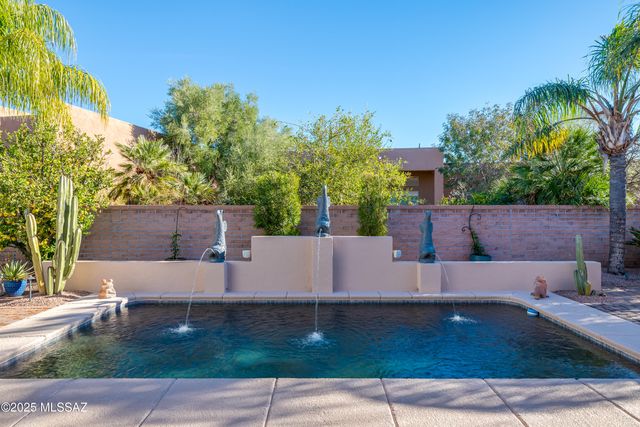 13828 N Topflite Drive, Oro Valley, AZ 85755