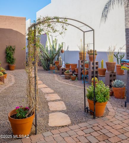 13828 N Topflite Drive, Oro Valley, AZ 85755