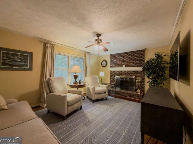 4377 Hardwood Circle SW, Lilburn, GA 30047