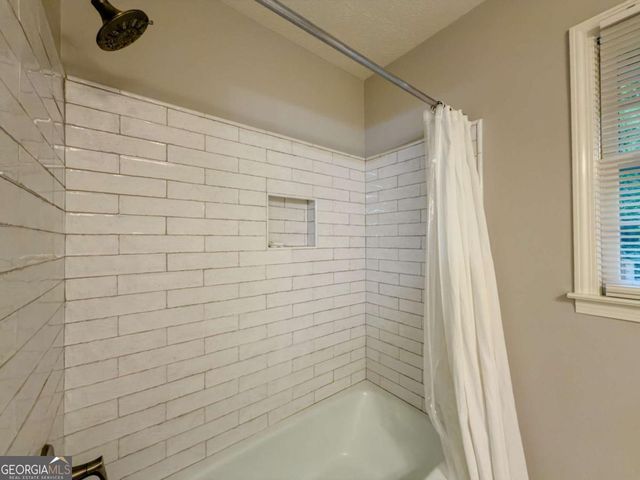 4377 Hardwood Circle SW, Lilburn, GA 30047