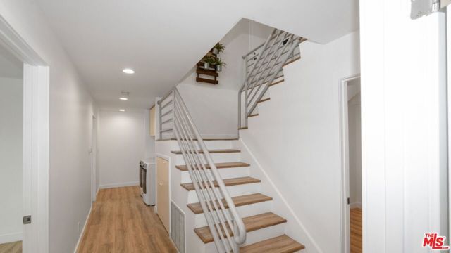 5035 Escobedo Drive, Woodland Hills (los Angeles), CA 91364