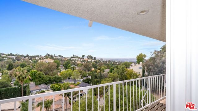 5035 Escobedo Drive, Woodland Hills (los Angeles), CA 91364