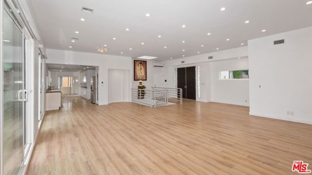 5035 Escobedo Drive, Woodland Hills (los Angeles), CA 91364