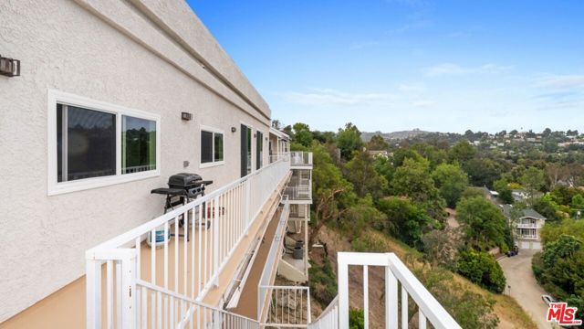 5035 Escobedo Drive, Woodland Hills (los Angeles), CA 91364