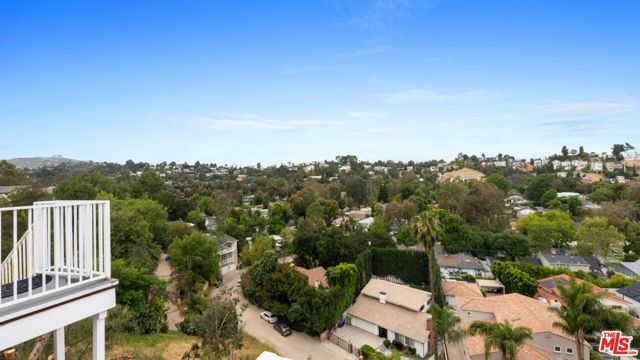 5035 Escobedo Drive, Woodland Hills (los Angeles), CA 91364