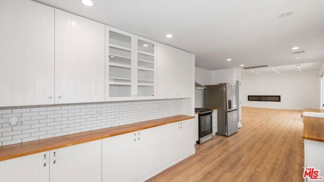 5035 Escobedo Drive, Woodland Hills (los Angeles), CA 91364