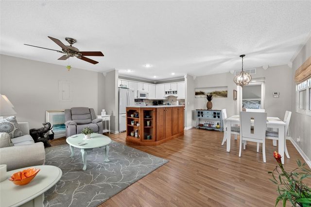 301 KINGS BOULEVARD 138, Sun City Center, FL 33573