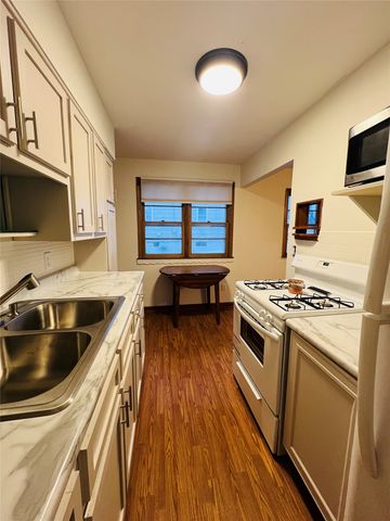 1189 Mason Avenue, Des Moines, IA 50315