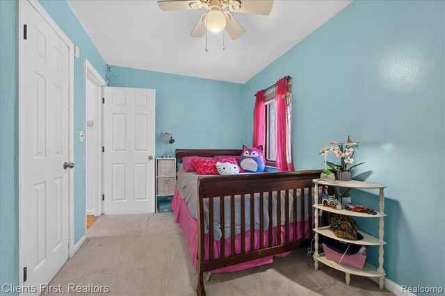 17606 Avon Avenue, Detroit, MI 48219