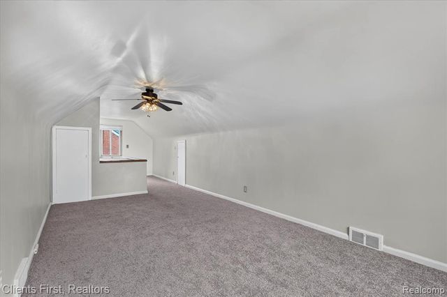 17606 Avon Avenue, Detroit, MI 48219