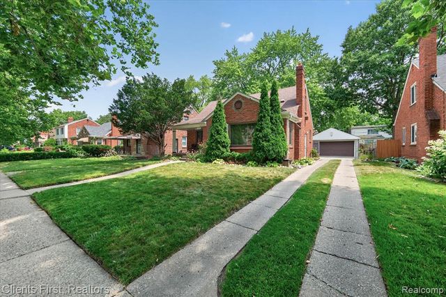 17606 Avon Avenue, Detroit, MI 48219