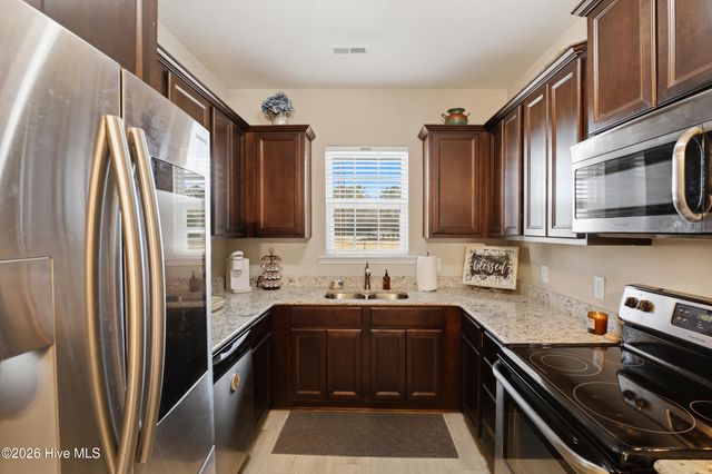 1216 Red Bay Place, Leland, NC 28451