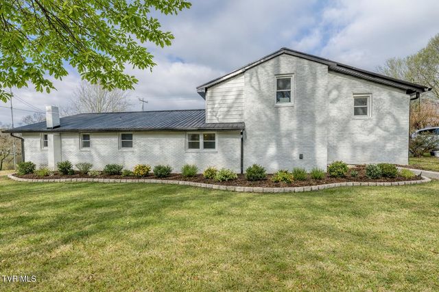 2230 Dave Buck Road, Johnson City, TN 37601