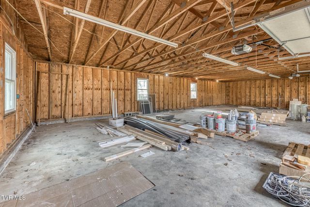 2230 Dave Buck Road, Johnson City, TN 37601