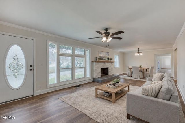 2230 Dave Buck Road, Johnson City, TN 37601
