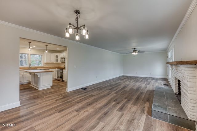 2230 Dave Buck Road, Johnson City, TN 37601
