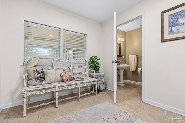 6617 Ravine St, Milton, FL 32570