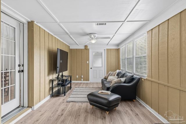 6617 Ravine St, Milton, FL 32570