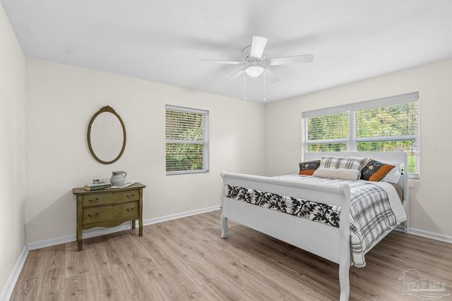 6617 Ravine St, Milton, FL 32570