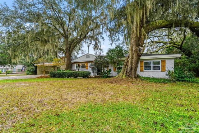 6617 Ravine St, Milton, FL 32570