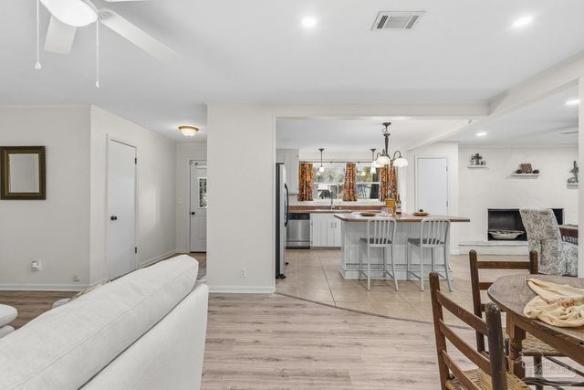 6617 Ravine St, Milton, FL 32570