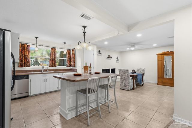 6617 Ravine St, Milton, FL 32570