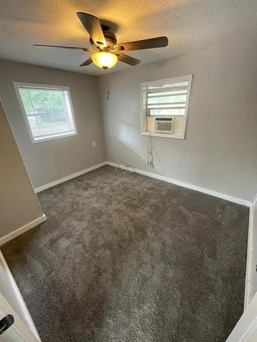 2910 E EMMA STREET, Tampa, FL 33610