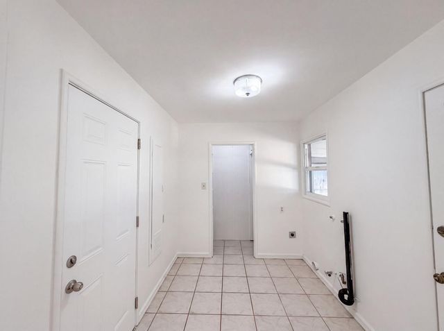 719 N Crescent Ave, Lodi, CA 95240