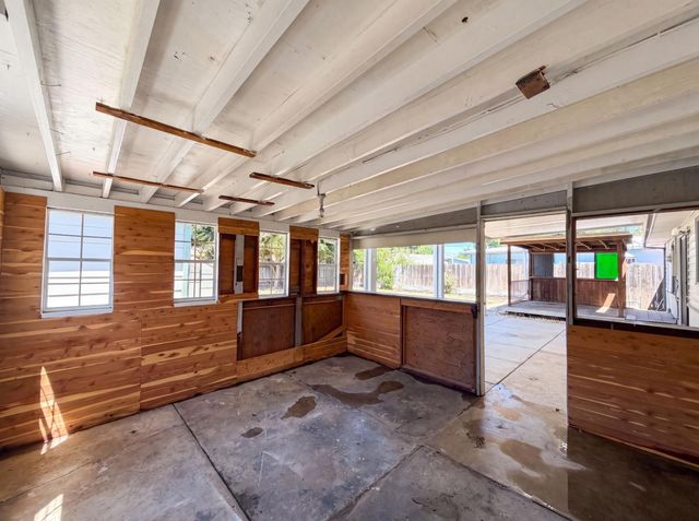 719 N Crescent Ave, Lodi, CA 95240
