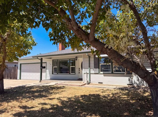 719 N Crescent Ave, Lodi, CA 95240