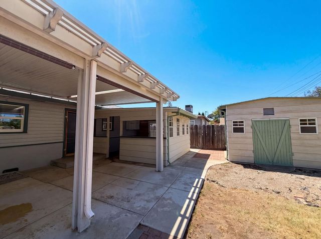 719 N Crescent Ave, Lodi, CA 95240