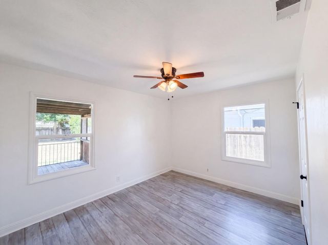 719 N Crescent Ave, Lodi, CA 95240